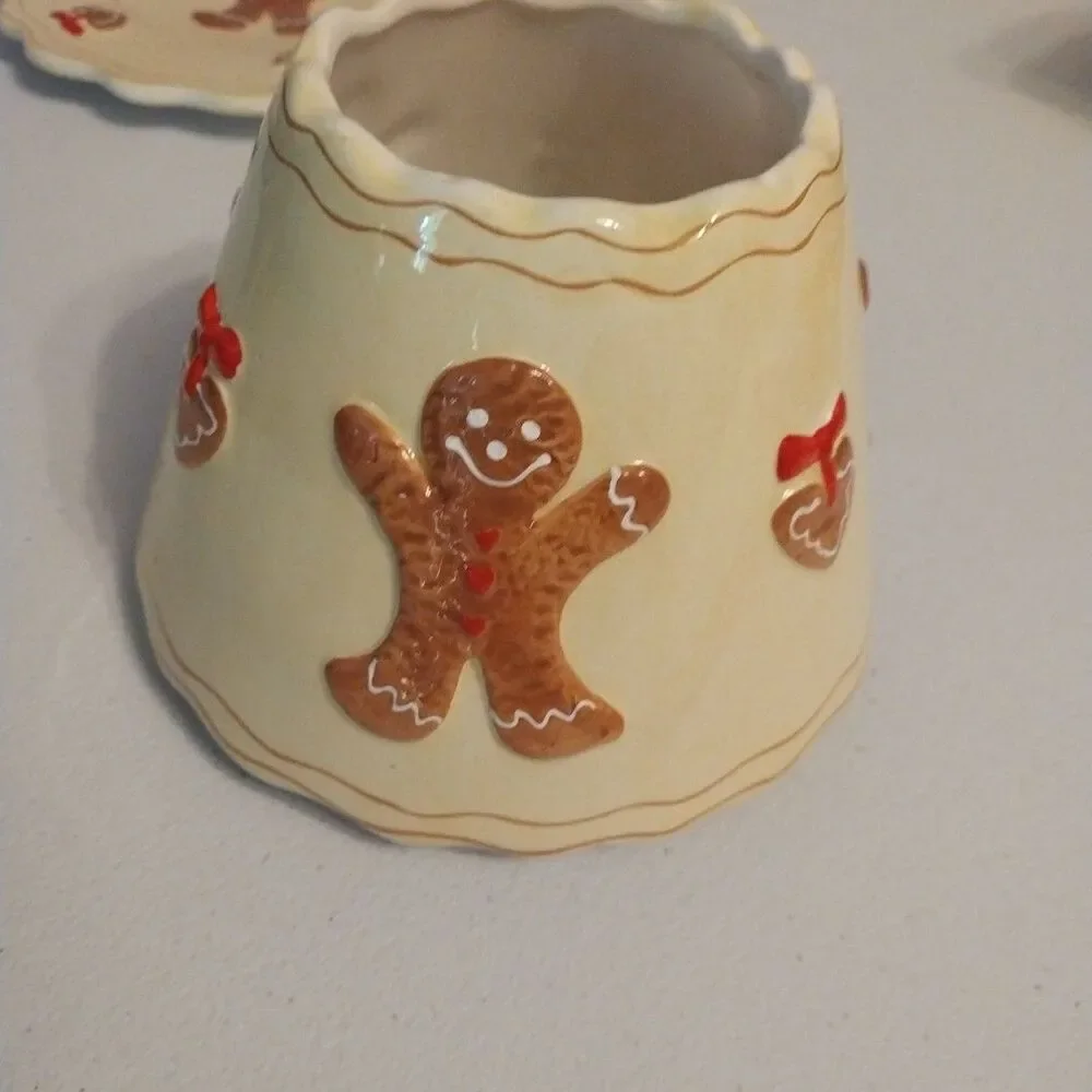 Gingerbread Man Ceramic Candle Shade Topper & Matching Plate Christmas Decor